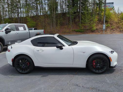 Snowflake White Pearl Mica 2024 Mazda MX-5 Miata RF Club