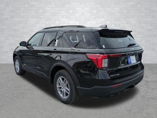 Agate Black Metallic 2026 Ford Explorer Active