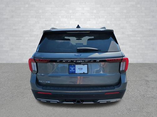 CARBONIZED GRAY METALLIC 2026 Ford Explorer Active