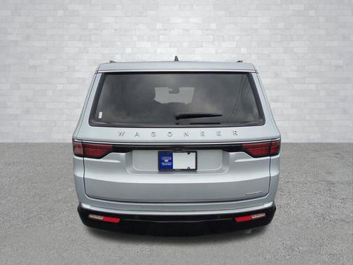 Silver Zynith 2024 Jeep Wagoneer Series III 4x4