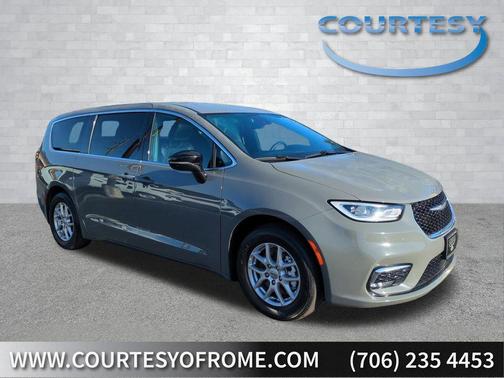 2025 Chrysler Pacifica L