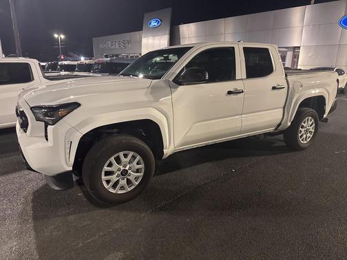 2024 Toyota Tacoma SR