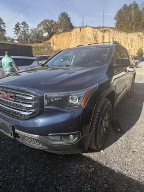 2017 GMC Acadia SLT-1