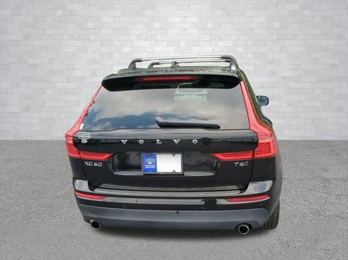 2020 Volvo XC60 T6 Momentum