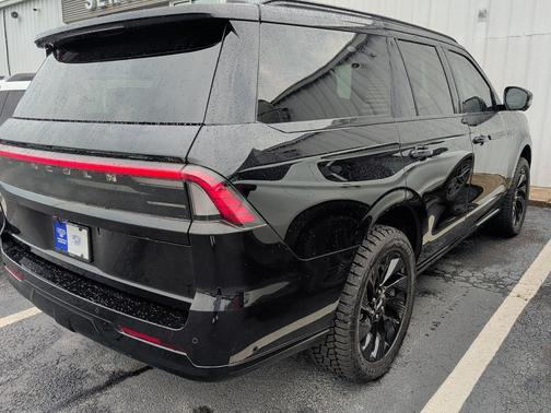 INFINITE BLACK MET CC 2025 Lincoln Navigator Reserve