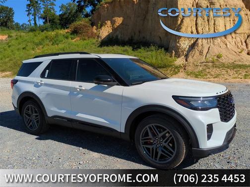 2025 Ford Explorer ST