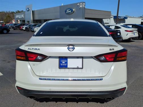 2021 Nissan Altima SR FWD