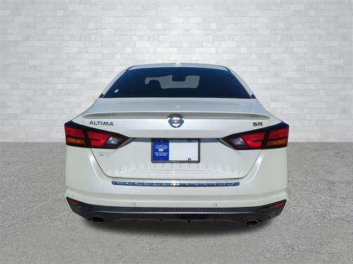 2021 Nissan Altima SR FWD