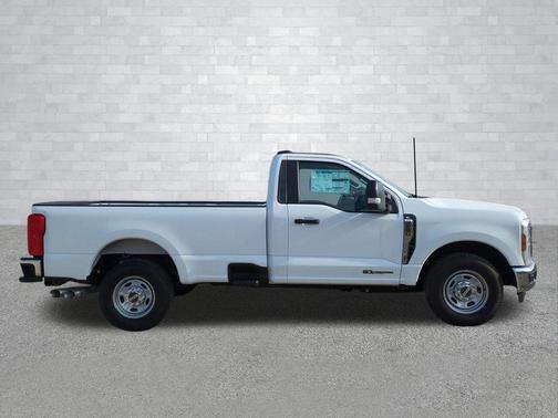 OXFORD WHITE 2025 Ford F-250 XL