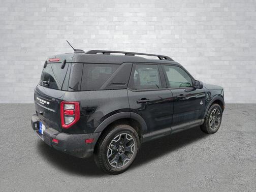 SHADOW BLACK 2025 Ford Bronco Sport Outer Banks