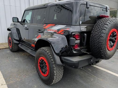 SHADOW BLACK 2024 Ford Bronco Raptor