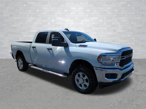 2023 RAM 2500 Big Horn Crew Cab 4x4 6'4' Box