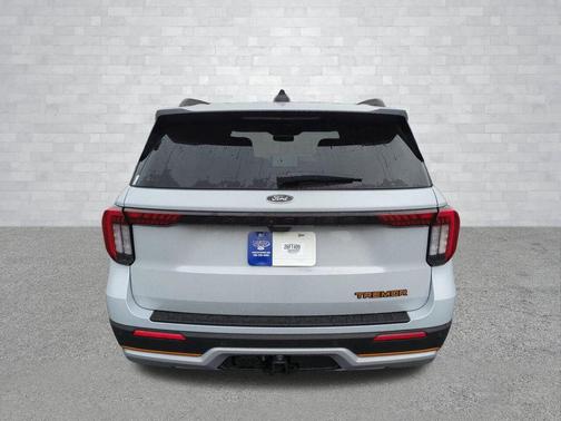 SPACE WHITE METALLIC 2026 Ford Explorer Tremor