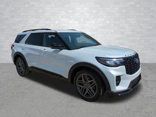 SPACE WHITE METALLIC 2026 Ford Explorer ST