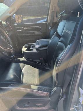 2021 RAM 2500 Laramie Crew Cab 4x4 6'4' Box