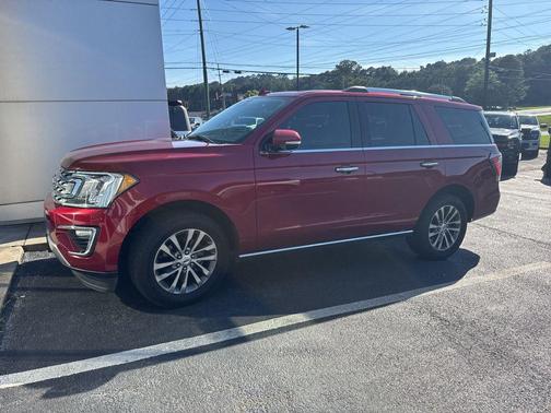 RUBY RED METALLIC TINTED CC 2018 Ford Expedition Limited