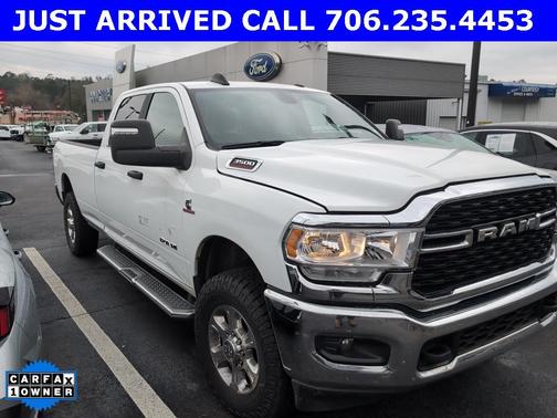 2024 RAM 3500 Big Horn Crew Cab 4x4 8' Box