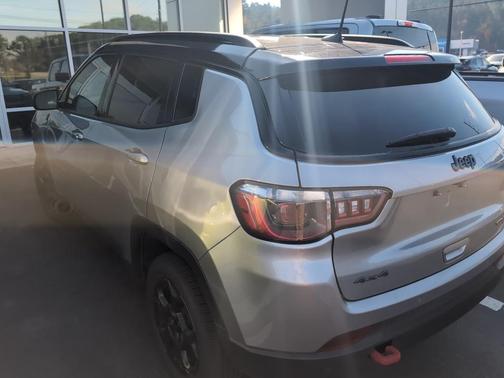 2023 Jeep Compass Trailhawk