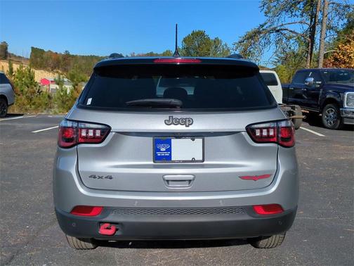2023 Jeep Compass Trailhawk