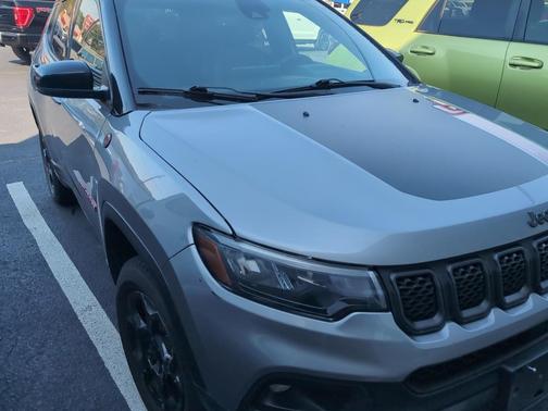 2023 Jeep Compass Trailhawk