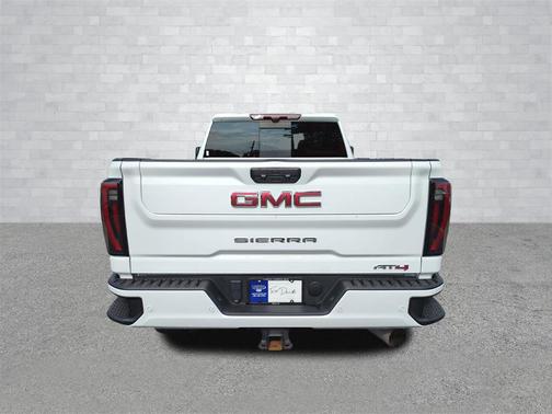 2024 GMC Sierra 2500 AT4