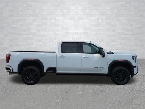2024 GMC Sierra 2500 AT4