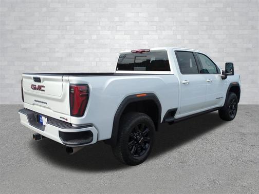 2024 GMC Sierra 2500 AT4