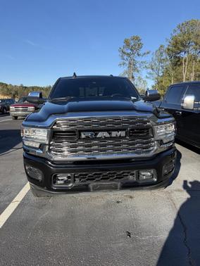 2019 RAM 2500 Limited Crew Cab 4x4 6'4' Box