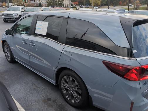 2025 Honda Odyssey Touring