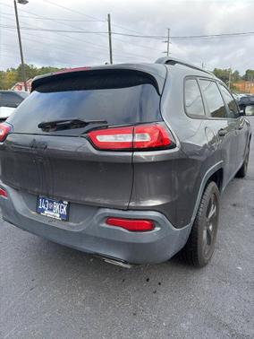 2016 Jeep Cherokee Altitude