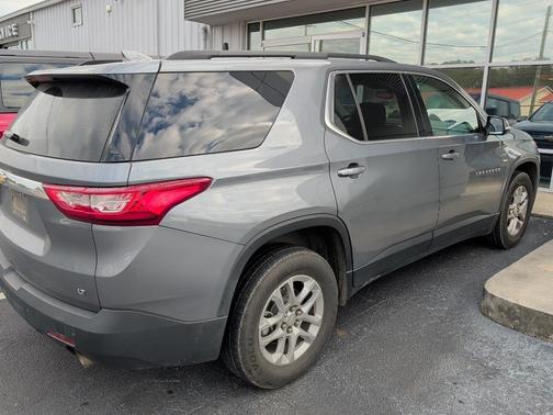 2020 Chevrolet Traverse LT Cloth