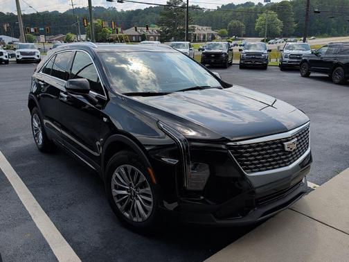 Stellar Black Metallic 2024 Cadillac XT4 Premium Luxury