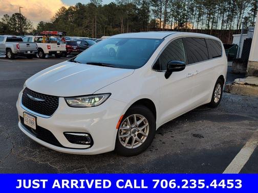 2025 Chrysler Pacifica L