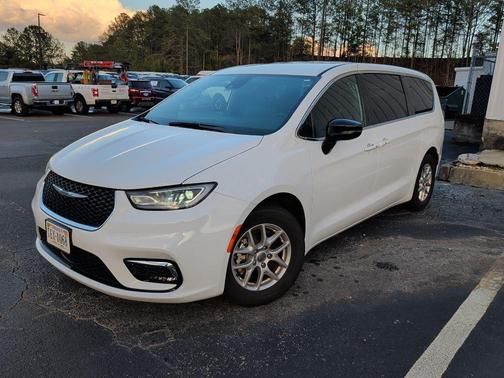 2025 Chrysler Pacifica L