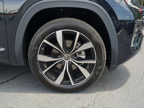 2024 Volkswagen Atlas 2.0T SEL Premium R-Line 4MOTION
