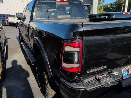 Diamond Black Crystal Pearlcoat 2021 RAM 2500 Laramie Mega Cab 4x4 6'4' Box