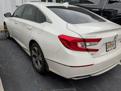 Lunar Silver Metallic 2018 Honda Accord EX-L
