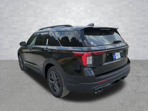 Agate Black Metallic 2026 Ford Explorer ST