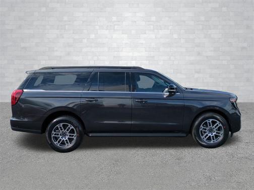 2025 Ford Expedition Max Active 4x2
