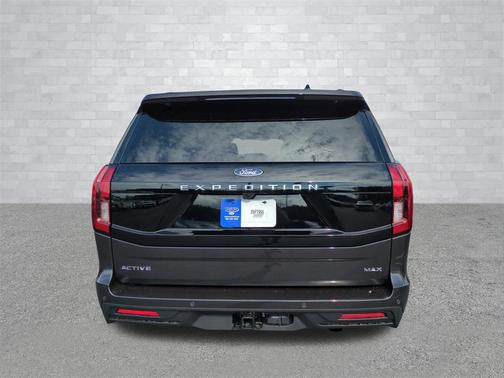 2025 Ford Expedition Max Active 4x2