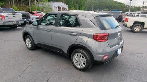 2021 Hyundai VENUE SE