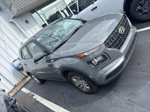 2021 Hyundai VENUE SE