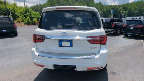 2023 INFINITI QX80 Luxe