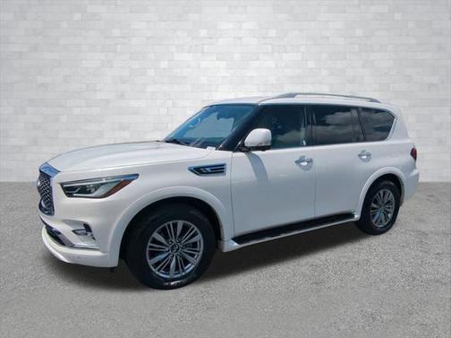2023 INFINITI QX80 Luxe