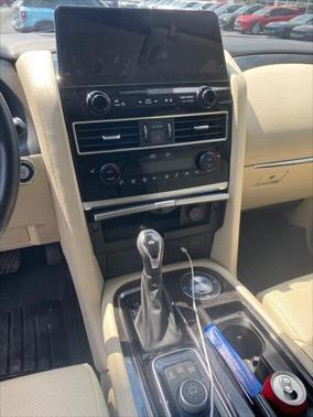 2023 INFINITI QX80 Luxe