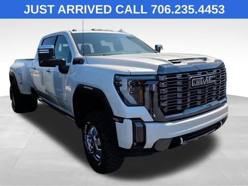 White Frost Tricoat 2024 GMC Sierra 3500 Denali