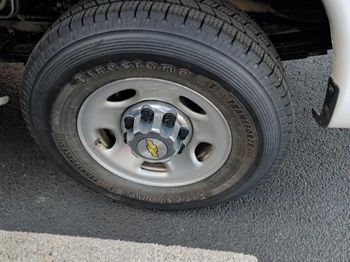 Summit White 2024 Chevrolet Express 3500 RWD 3500 Extended Wheelbase LT