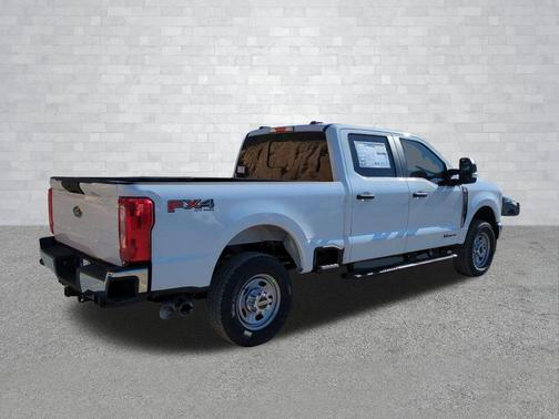 OXFORD WHITE 2026 Ford F-350 XL