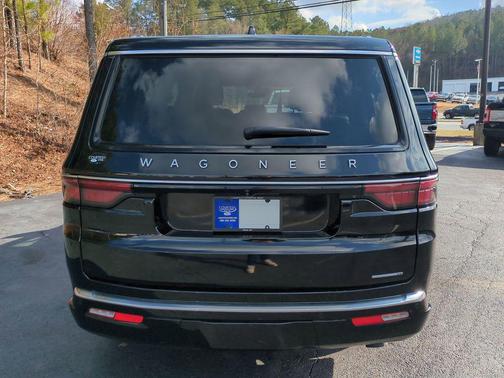 2024 Jeep Wagoneer L Series II 4x4