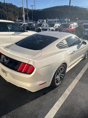 2017 Ford Mustang EcoBoost